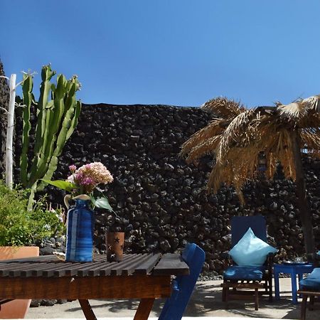 Stylish Getaway With Secluded Patio In Lava Finca Uga المظهر الخارجي الصورة