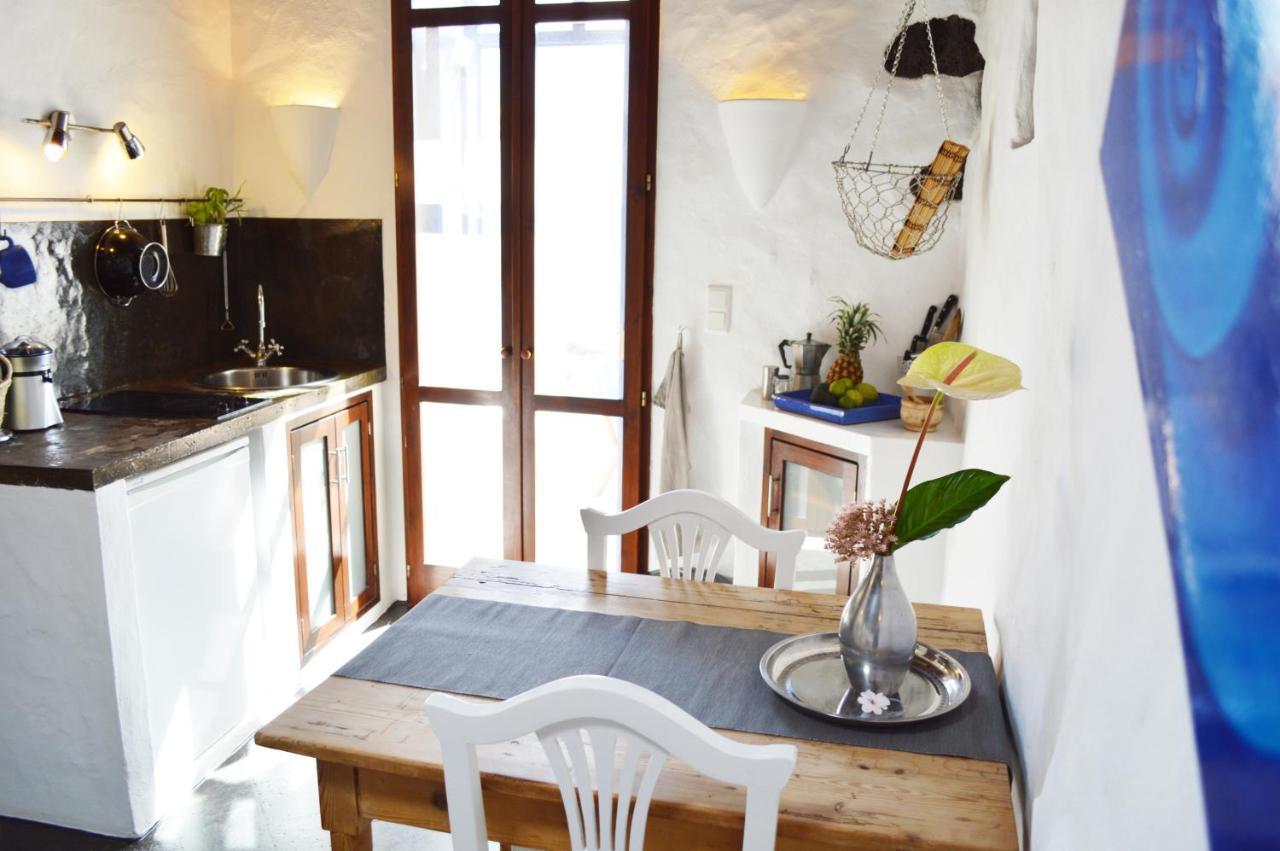 Stylish Getaway With Secluded Patio In Lava Finca Uga المظهر الخارجي الصورة